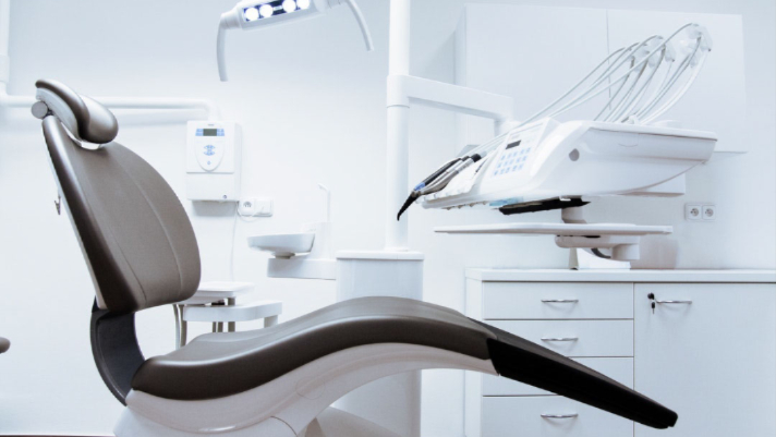 What Are The Procedures In An Emergency Tooth Extraction?